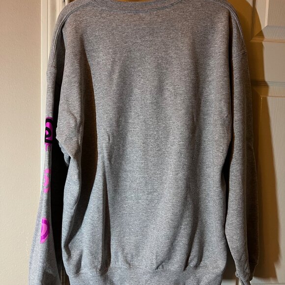 Hello Kitty Graphic Crewneck Sweatshirt - Gray with Pink & Black - Medium - Picture 2 of 3